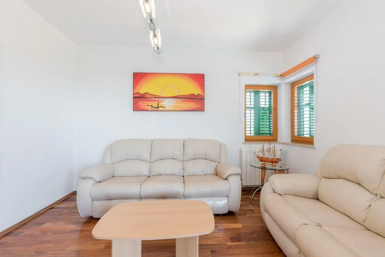 Vila Eva Labin  0*, Labin (Istria)
